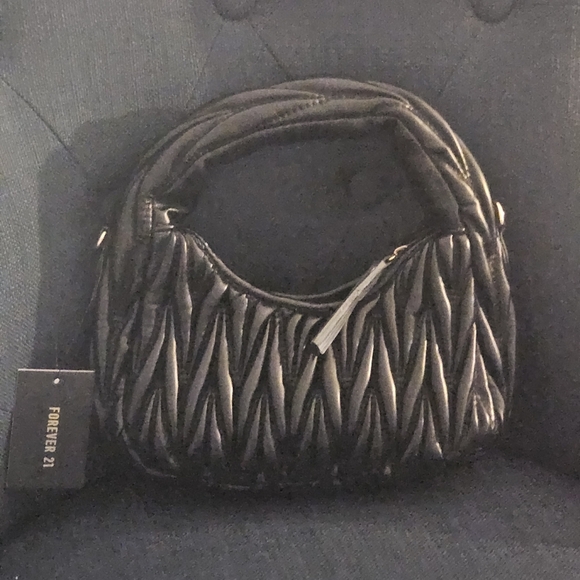Black Textured Mini Bag with Zigzag Pattern - Picture 2 of 11